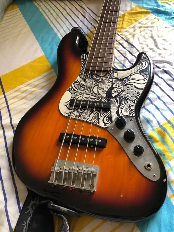 Squier Jazz V Bass